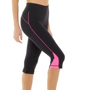 Fila Sport Tru-Dry Capri Leggings Black with Pink Pop Hem Trim Small NWT
